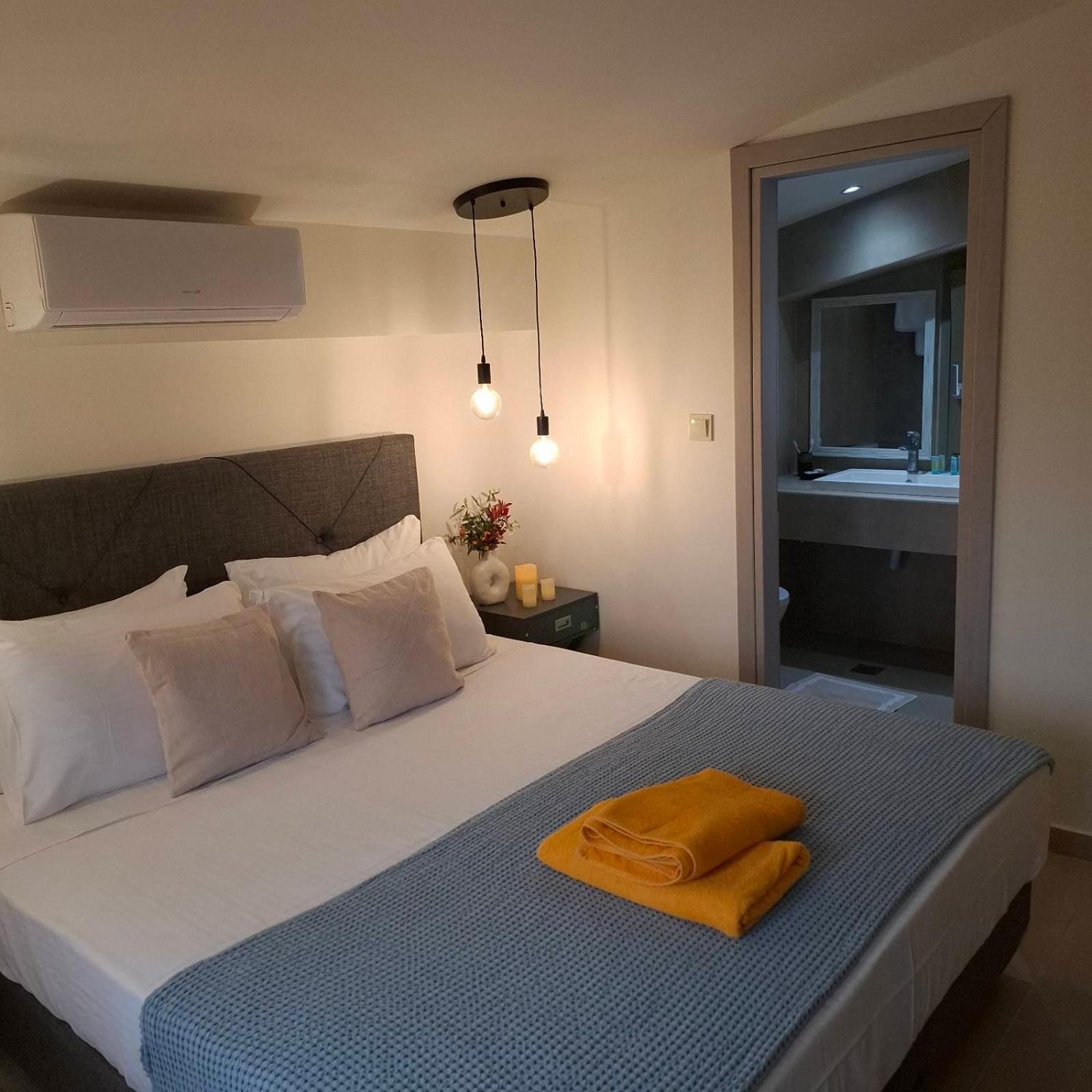 Villas Epta Karpi Complex Of 7 Luxury Villas Skriperon Экстерьер фото